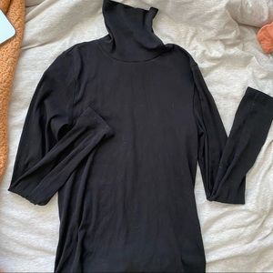 Black Everlane Turtle Neck!